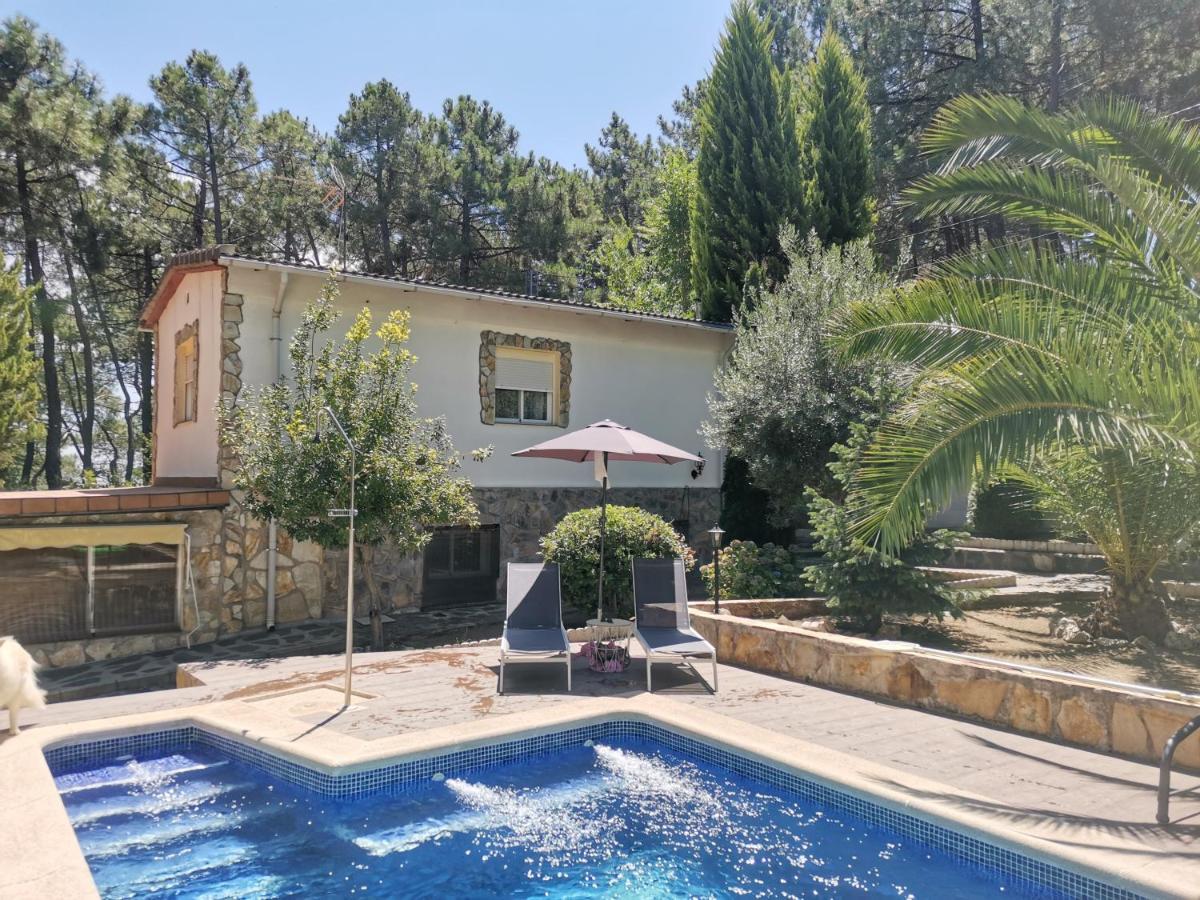 Bonita Casa En El Bosque - El Tiemblo Villa Buitenkant foto